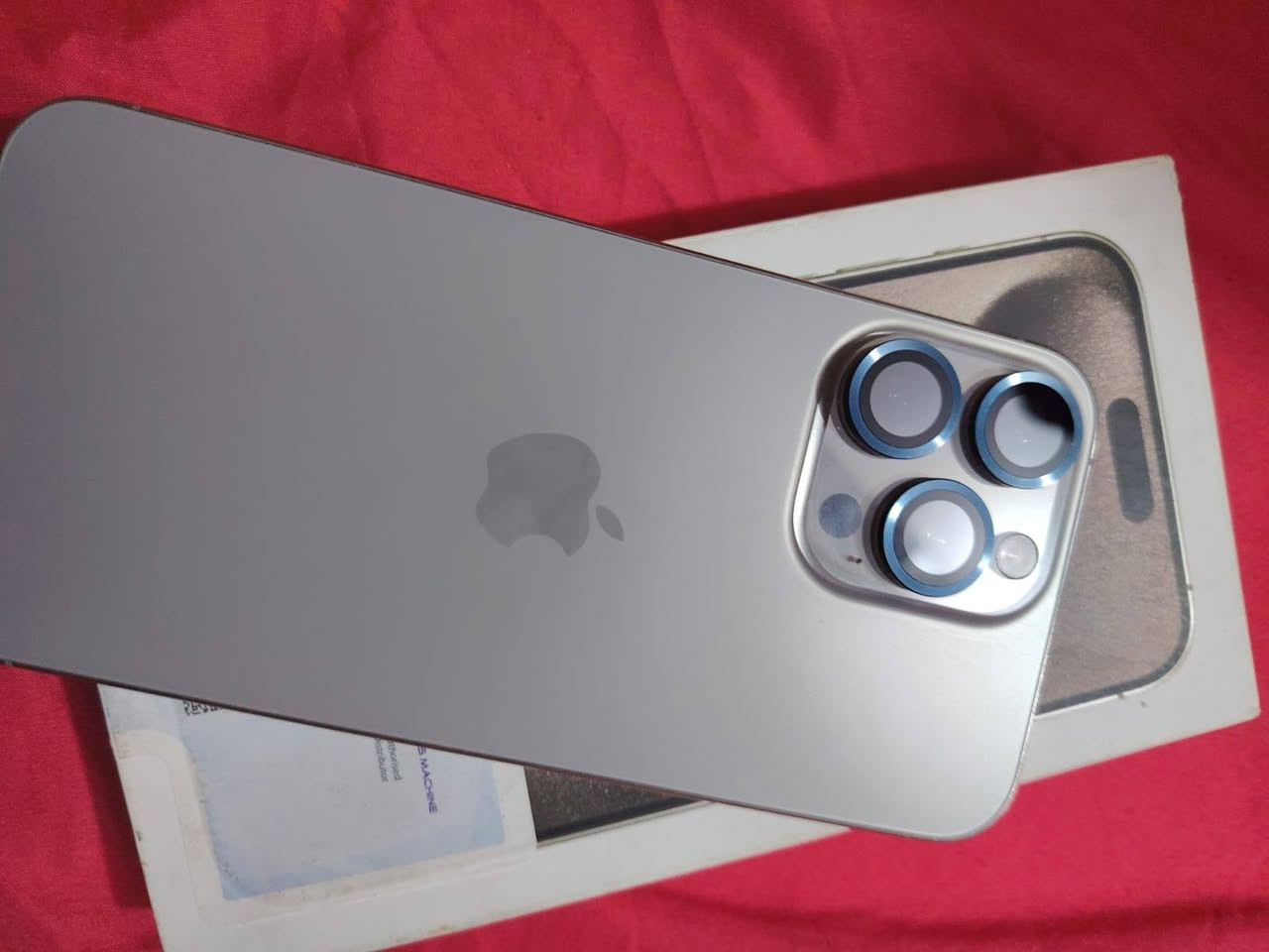 السلام عليكم
iPhone 15 Pro Max 
ذاكره: 256

بطاريه 89

جهاز نضافته 90٪

ملحقاته: كارتونه +كيبل اصلي +كفر 

السعر 925 وبي مجال 

العنوان: بغداد الحسينيه

للتواصل: *********** بي واتساب واتصال
