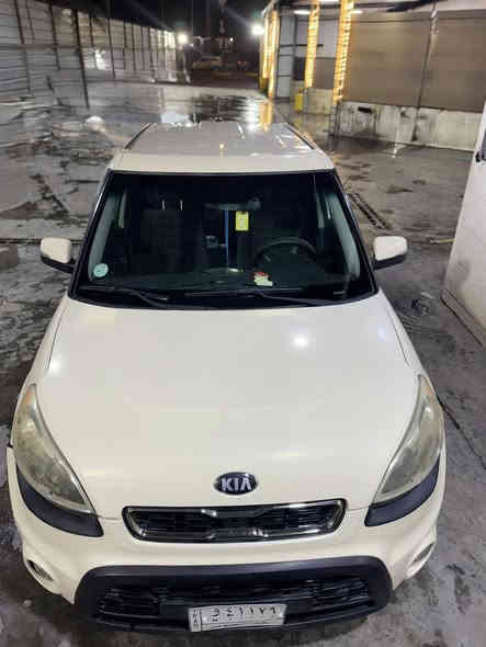 السلام عليكم صول 2013 
اللون بيجي 
وارد امريكي محرك 2000 دوش 

مواصفاتها: 
تحكم ستيرن 
اشاير بالمري 
حساسات خلفية 
ايرباكات مقاعد
مضخم سبيكر 
داش كام 

السيارة مكفوله من الصبغ والضربة 
حادثها بأمريكا جامغ ايمن راجع بارد فقط السيارة نظيفة كلش

(مكان السيارة كربلاء المقدسة)

السعر 11,500$
للاستفسار اتصل على الرقم ***********
