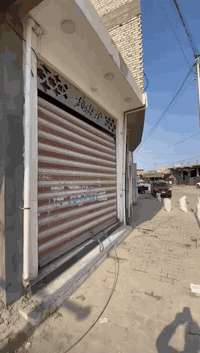 السلام عليكم  للإيجار محل تجاري  الموقع:  مقابيل بيت المكي  ملوك، على المحيط، قريب من مدرسة النبراس
📐 المساحة الكلية25متر
عرض 4 متر
عمق 6.5 متر
 يصلح للأعمال التالية:
علوى طعام 
محل كهربائيات
مواد إنشائية
إيجار سنوي : 2,500,000مليون 
📞 للاستفسار والمشاهدة التواصل  / اتصال ‏‪***********‬‏
