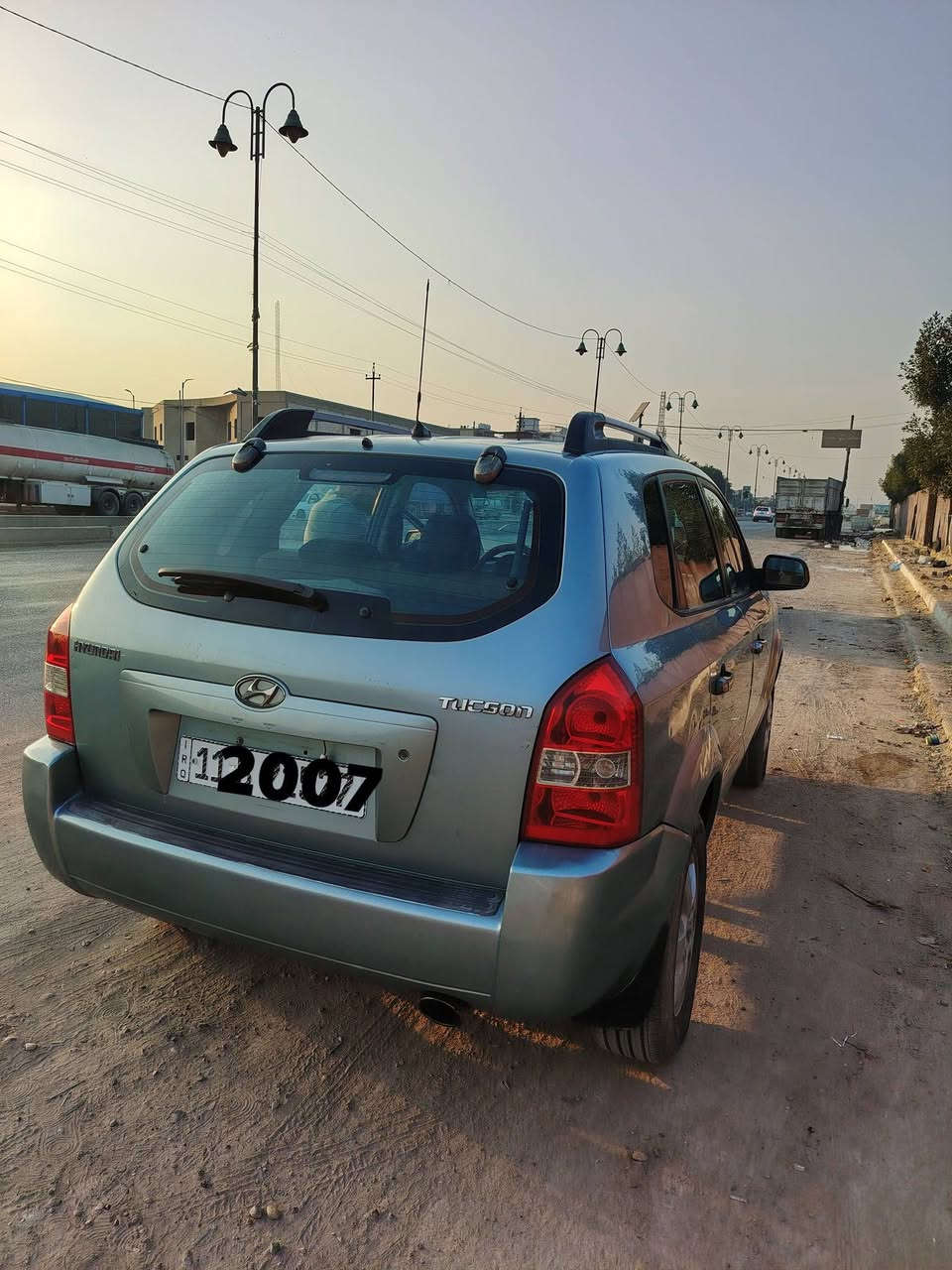 السلام عليكم
توسان 2007 امريكي
سيارة داخلة كلين بدون حادث
صبغ قطعتين اثر جراد
محرك 2000 دوش

رقم دولي جديد باسمي وتحويل ثاني يوم
سنوية 2030
عنوان السيارة بغداد /بغداد الجديدة
الاتصال على الرقم ***********

