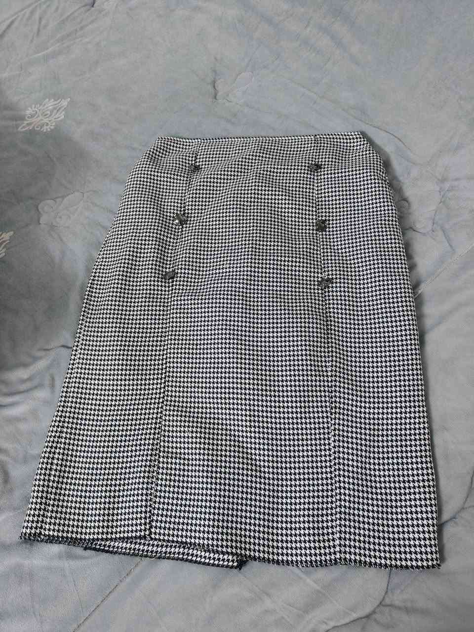 قطع اخو جديد والقياس 38 و 40 تلبس سعر قطعه عل 10 الف توصيل فقط عندي


**إذا كنت صاحب هذا الإعلان وتريد حذفه لأي سبب، رجاءا أرسل رسالة إلى الدعم الفني**