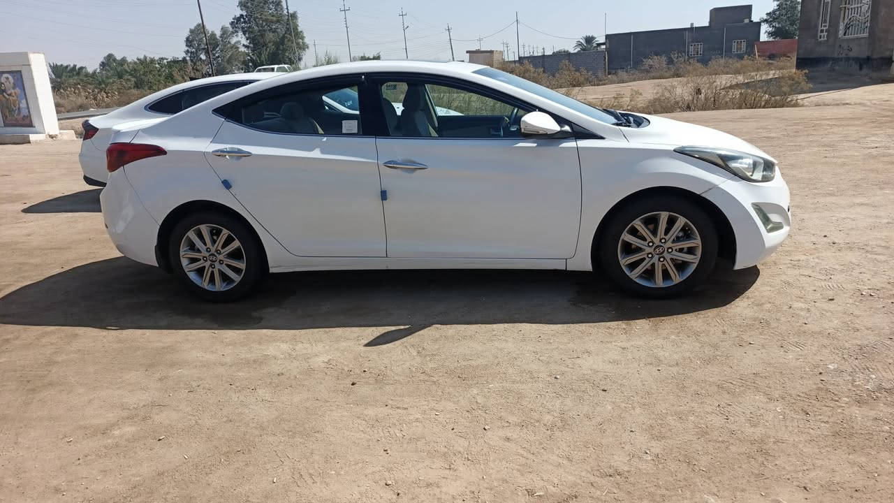 يا الله سلام عليكم الانتره 15 خليجي البيع السياره حلوه حداديه جديده تخم تاير مكينه جديده سنويه جديه تفاصيل داخل المنشور مكاني بصره هارثه معمل ورق نانه مكلف بل نشر هاذه رقم صاحب السياره *********** /السعر 105 وبيهه مجال
