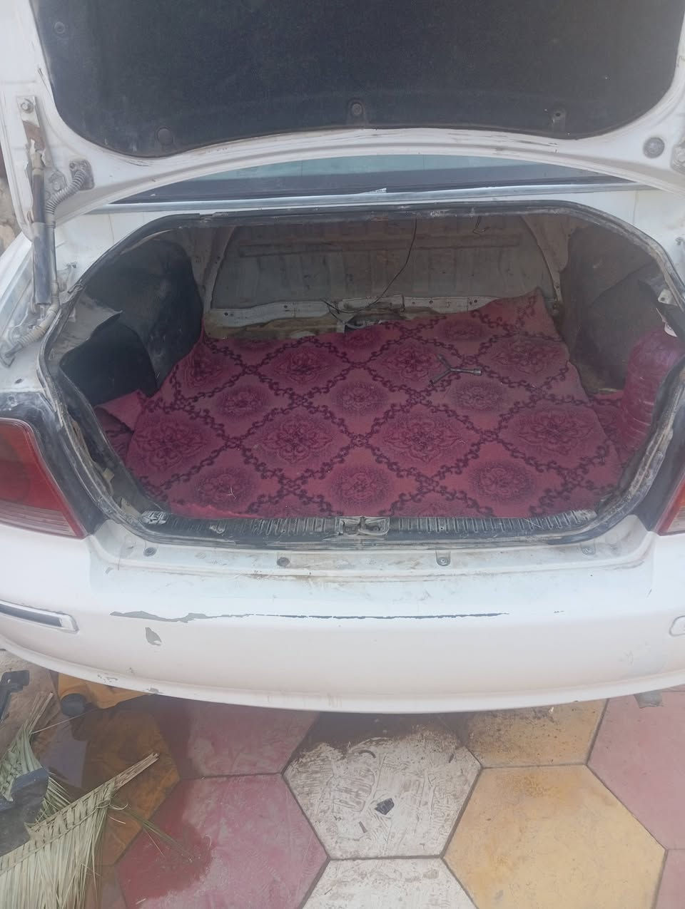 السلام عليكم سوناتا وفود 2002
مكينه اسبكترا 2000 كير عادي 
كرهبائيات عوزها ترتيب 
السعر 45بيها مجال 
مكانها بابل قظاء القاسم
***********
