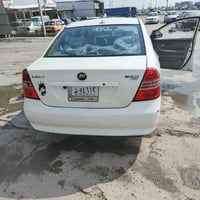 اخوان عندي سيارة. للبيع ليفان620  رقم  بغداد موديل سيارة.  2011  لون أ...