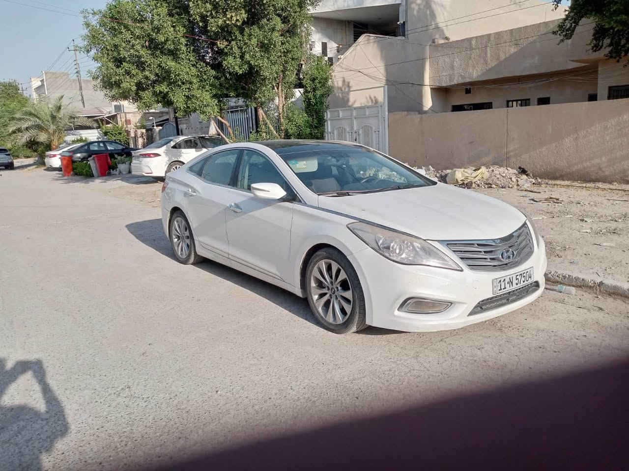 سلام عليكم هونداي ازيرا موديل 12 خليجي فول مكفوله 6 سلندر محرك 3000مكان بغداد حي جهاد رقم ‭0790 527 1025‬
