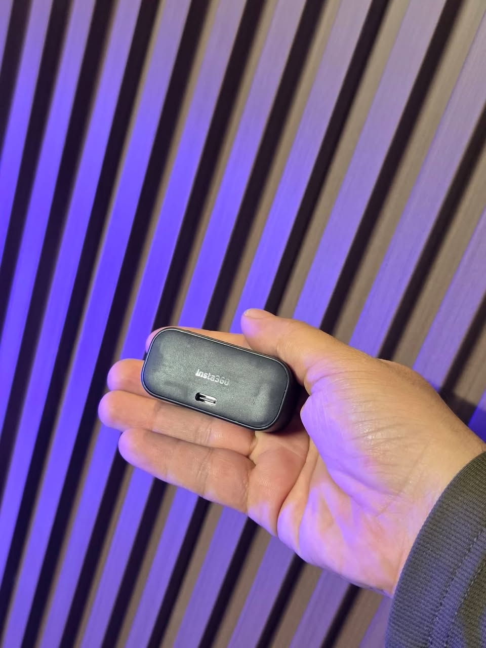 Insta360 Link 2c 
4k ويب كام 
اخت جديد 
قفلة ١٢٠ الف مع توصيل
***********
