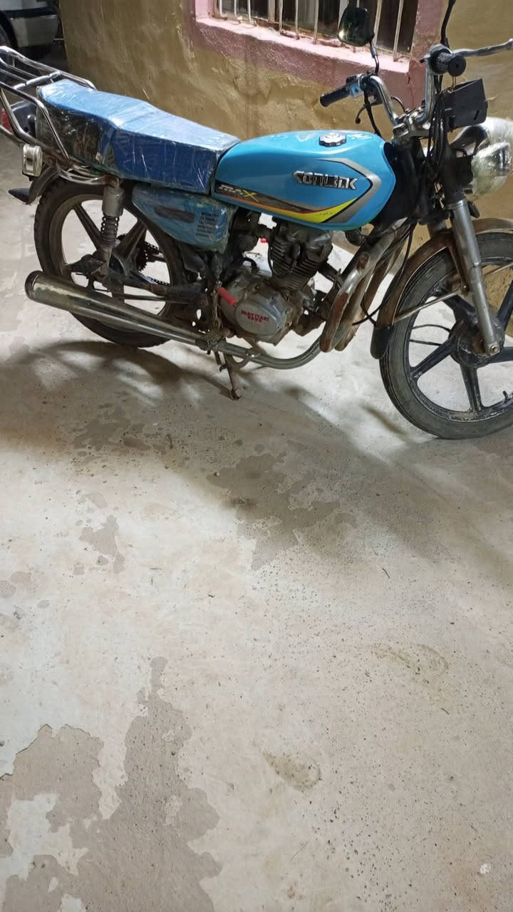 السلام عليكم موطور للبيع او مراوسة


**إذا كنت صاحب هذا الإعلان وتريد حذفه لأي سبب، رجاءا أرسل رسالة إلى الدعم الفني**