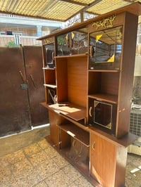 بوفيا وميز للبيع مكاني بغداد البياع شارع الضغط  قيم واخذ  07761713452