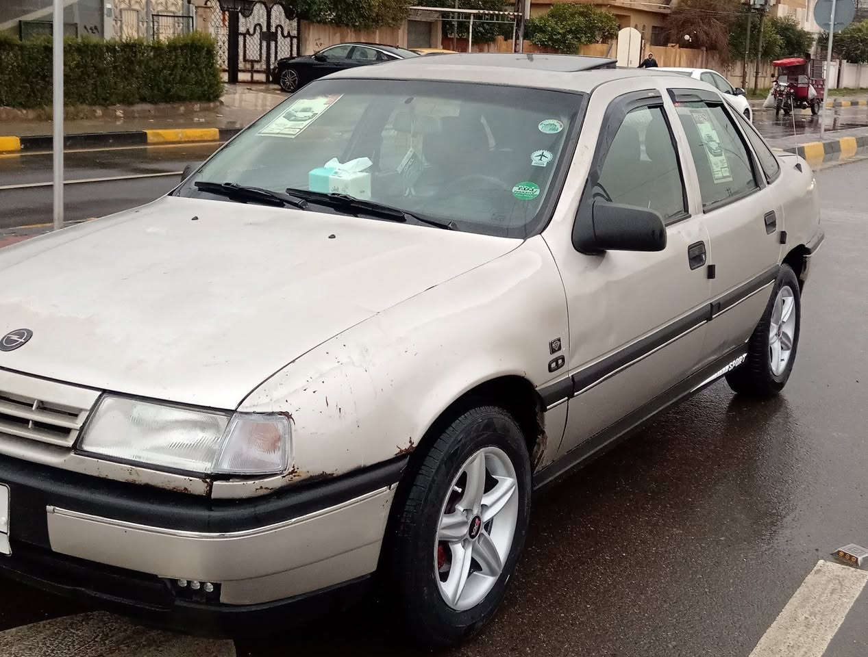 فكترا حجم20 موديل 92 رقم نينوى الماني مشروع وطني سنوية 2028 شرط وكالة والتحويل كابون بانزين بيها
محرك كير شرط طخم جديد تدفئه شغالة
سلايت كهرب جوم كهرب قفل مركزي ستيرن بور
 ABS ويل كب دوسات رياضي 4 تكوات كرستال
دوشمة جديدة صبغ دواير بدون دعم سيارة ع وضعها 
 بيها تقحيل جاهزة مال جناي      (تفاصيل كلها) 
موصل                 ***********
شراي يتصل ع رقم   ***********
سعر ٤٥ بيها مجال قليل لطيبين
