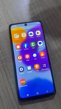 ام52 • شاشه مكسوره • اللمس شغال