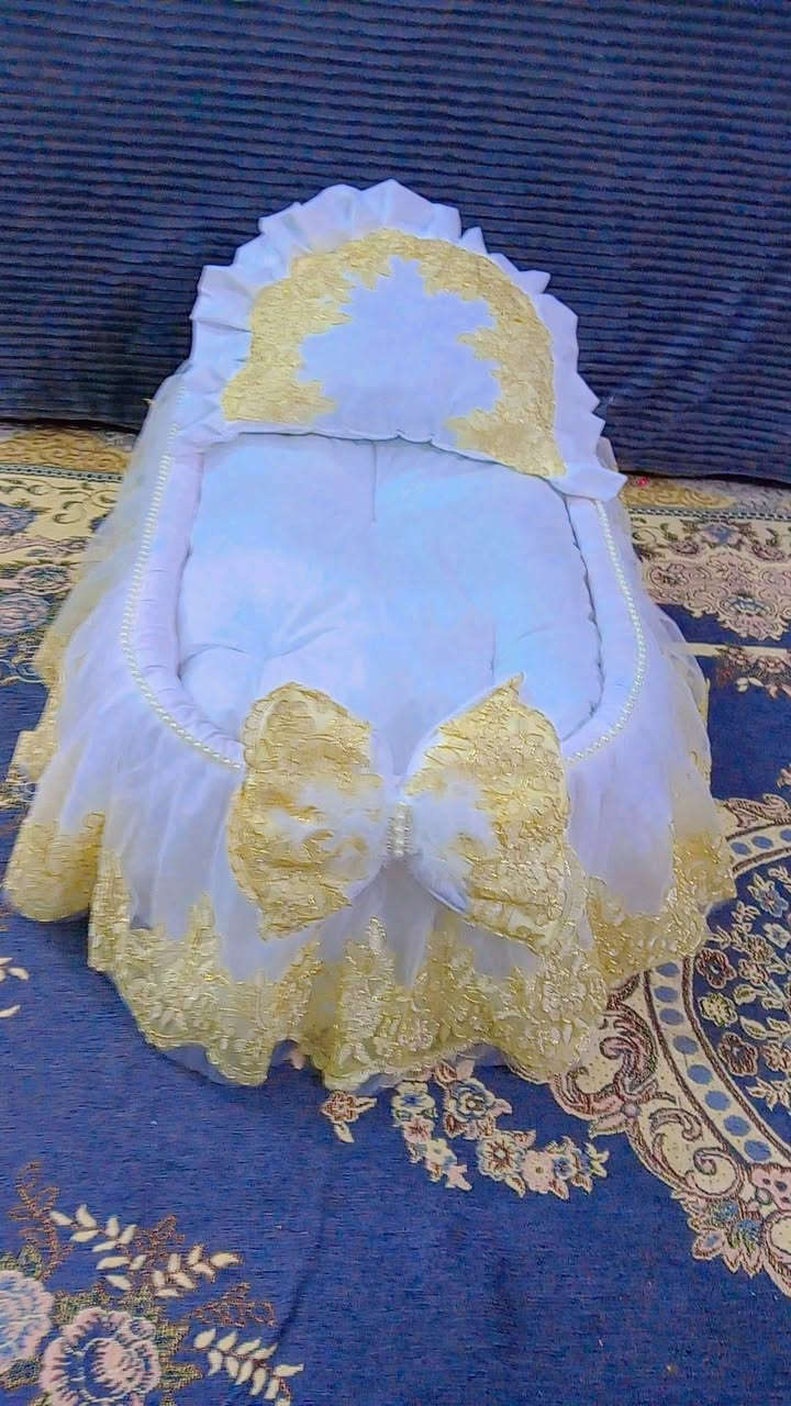 وين الماميات الجميلات متوفر حسب طلبكم والون اليعجبكم يوجد توصيل بغداد ومحافظات للحجز والاستفسار التواصل مع الرقم ***********
