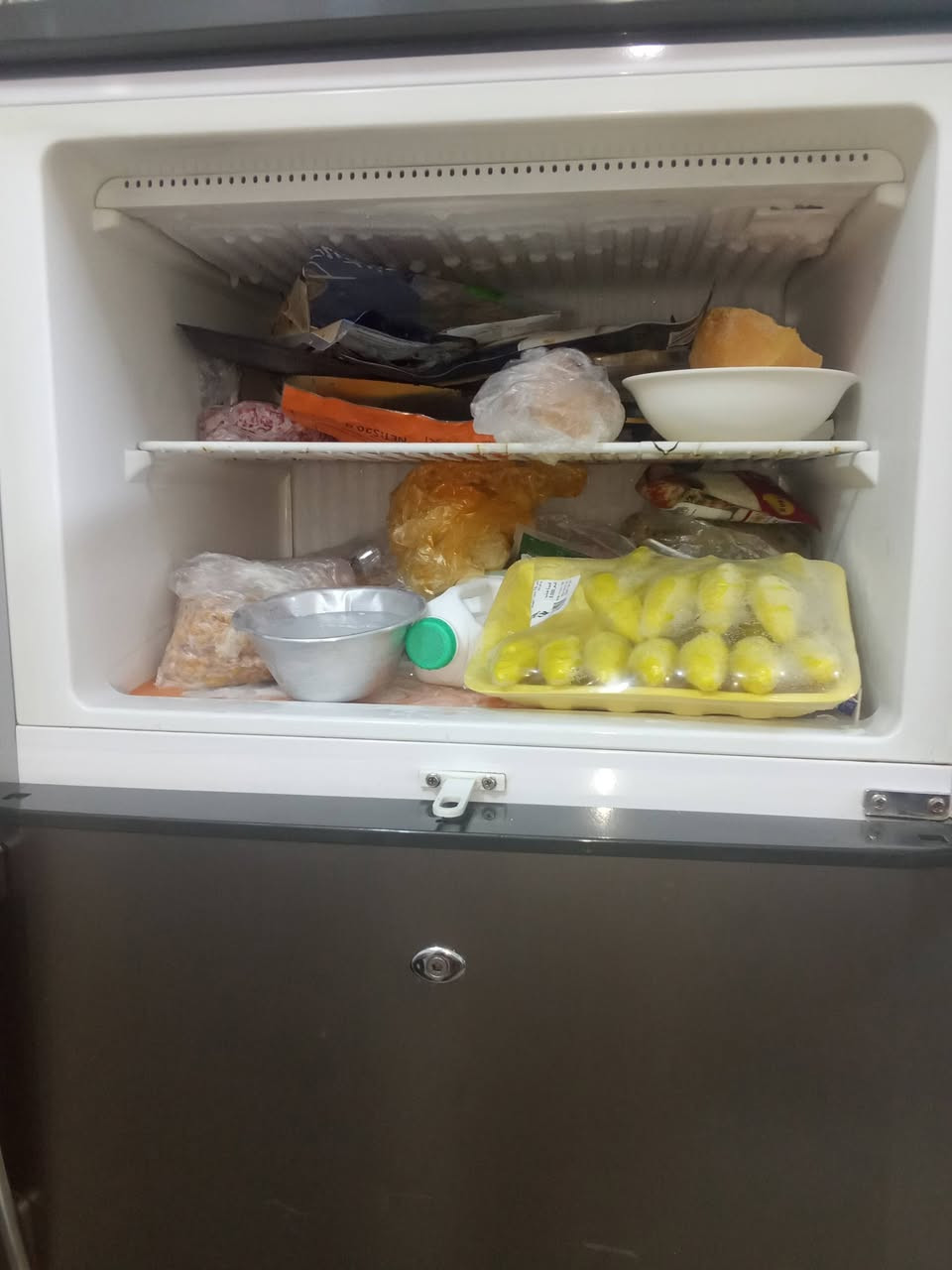 ثلاجة حجم كبير تجميد فول السعر ٢٥٠ قفل


**إذا كنت صاحب هذا الإعلان وتريد حذفه لأي سبب، رجاءا أرسل رسالة إلى الدعم الفني**