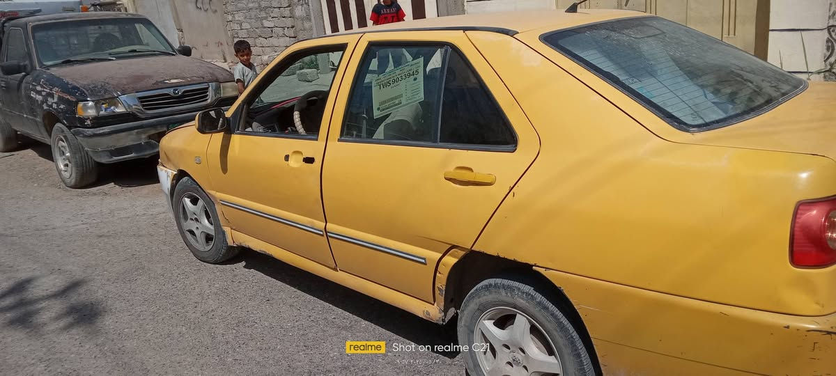 للبيع عليه غرامه 200 الف وهيه فوك ال 500 وصاحبه يدوروزقتين مال تحويل اووكاله ابيع مالي علاقه بكلشي سعرها15 وبيهامجال قليل ***********
