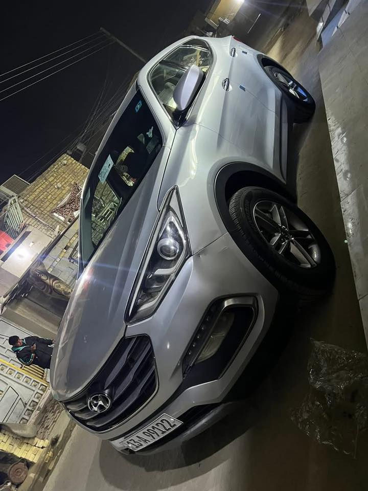 السلام عليكم سياره نوع سنتافيا موديل 2018 حره رقم انگليزي سنويه جديده وارد امريكي ضررها مذكور بلسونار فقط بنيد والباقي مكفول كفاله عامه سياره جديده وجاهزه من كل النواحي ماشيه 70 حقيقي حجم المحرك 4 سلندر 4راكب السعر 145 مراوس اراوس لشراي يتصل***********مكان السياره ميسان قضاء كميت
