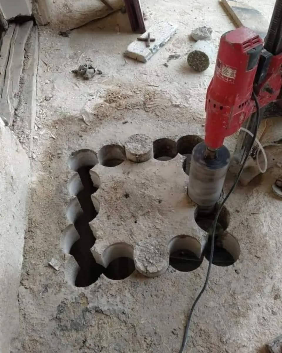 يتوفر لدينا كادر للعمل بجهاز الكور لتثقيب الصب الكونكريت المسلح والغير مسلح فتحات سبالت فتحات مزاريب فتحات هوائية من 1انج إلى 12 انج  العنوان.   بغداد/ الفلوجة / الخالدية / الرمادي للاستفسار الاتصال (***********)صباح ابو شمس
(***********) محمد سعدون
