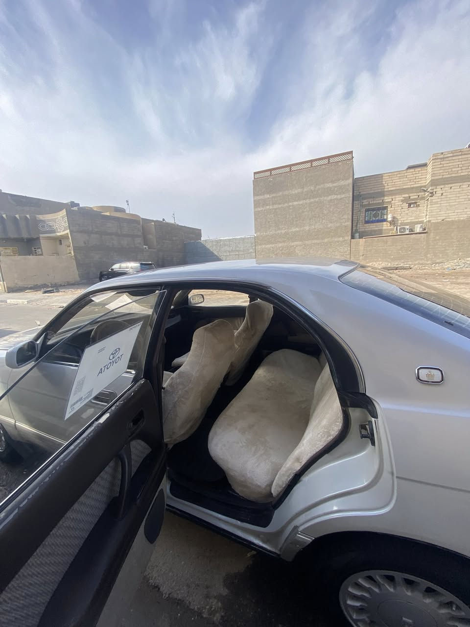 سلام عليكم بطه فصل مكفولة من الضربه والكص ونقل الجثه ولعيب الشرعي مكينه كير حداده طخم تاير سياره جاهزه صبغ مكانات قليله رقم انكليزي سنويه 28 السعر 60 مجال قليل تليفون ***********العنوان زبير حي الخطوه
