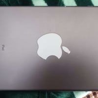 ايباد ٩ • ٦٤ • بطارية ٨٥%