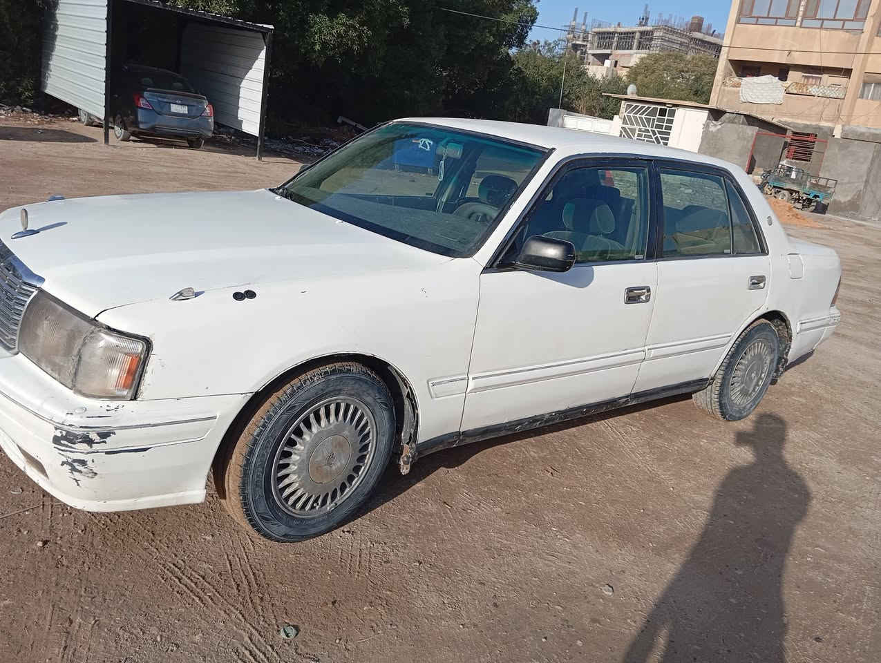 السلام عليكم سياره راس الثور للبيع بيه كصه بدنه السياره بيه نواقص حداديه وبيه خياسات شويه السعر 70.    ***********
