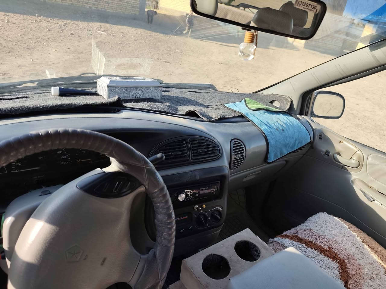 موديل 2000رقم انگليزي بابل بسمي 
تبريد قطعتين ثلج السياره خير من الله 
جاهزه من كلشي 
العنوان سوق الشيوخ رقم الهاتف *********** حمزة, القادسية
