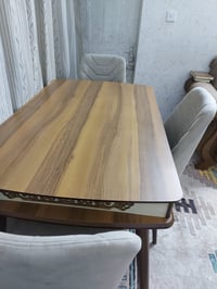 السلام وعليكم ميز صاج تركي مع 6كراسي نظافه100/100 الميز يحتوي على مجر ...