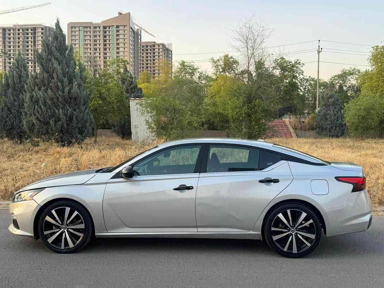 Nissan Altima 2021 SR
التیما ٢٠٢١ بەسمە کوشین هیتەر گێڕ لە سوکانی ڕاداری خەتی جادە ڕاداری پێش و ئاوێنە تعدید سورعە سوکان ڤۆڵیۆم 
چاملغی پێسەوەی لای سەکنی بۆیاغە لەگەڵ هەردوو دۆسەکانی ئەڕباگ
گێڕ و مەکینە بە شەرت
سەیارەکە بە ناوی خۆمە سەنەوی و هەموو شتی نوێیە
*********** أربيل, العراق
