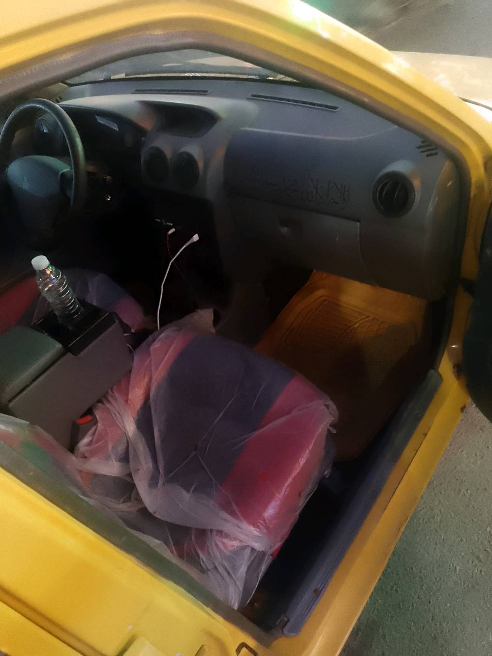🚕 للبيع Saipa موديل 2015
لون أصفر أجرة
قير عادي
الممشى: 252,549 كم
السيارة استخدام شخصي وحالتها جيدة
❄️ التبريد شغال ممتاز
اقتصادية وعملية للاستخدام اليومي
💰 السعر: 35 ورقة قابل للنقاش البسيط
📍للاستفسار التواصل خاص
الله يبارك لصاحب النصيب 👍