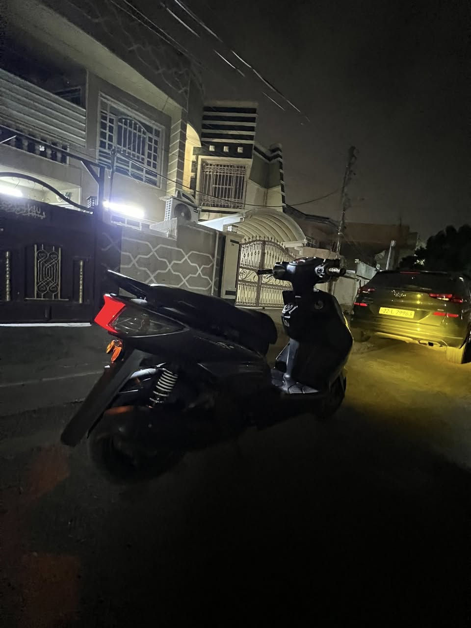 سلام عليكم دراجه سكنس فحل كابريتر للبيع دراجه نضيفه وكلش حلوه ومكينتها ناعمه تخبل شلع ومعدلها مفولل دراجه دراجه بس نقصها بس العداد مال سرعه ومال بانزين طب بي مي وحترك بس هاذا مقصها والدراجه خير من اللــہٰ العوان بغداد حي الإعلام شارع سوق اميمه الرقم *********** 
السعررر 635 الف وبيهااااا مجال للطيبين  بيها لايت ناصي اصفر والعالي زنون يعمي دراجه كاملها بس بانزين ونطلع كبل
