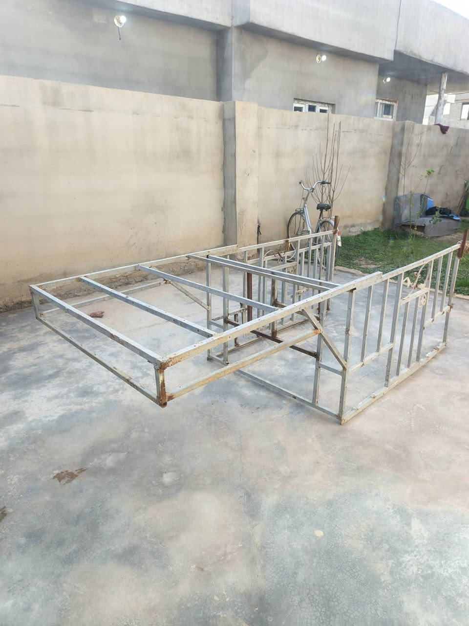 السلام عليكم چنچ مال ستوته للبيع السعر 70 الرقم ***********
