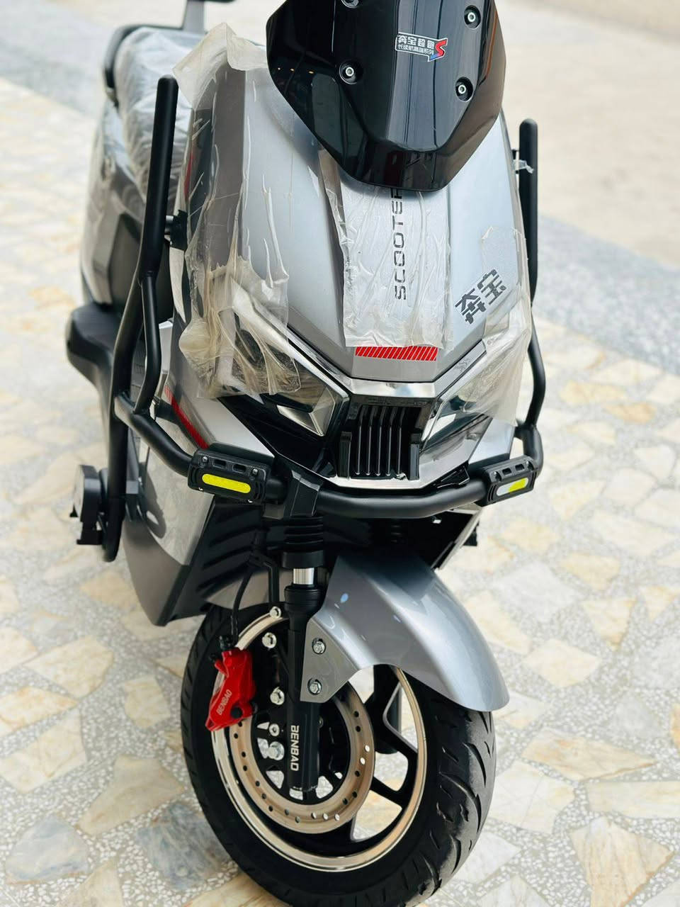 السلام عليكم
دراجه شحن للبيع 2026 زيرو  فول مواصفات 
1- مثبت سرعه 
2- 4 سرعات 
3-مانع انزلاق 
4- صندوق كبير
الشحنه الوحده تمشيك 70 كم 
كفاله عامه من الشخط 
السعر 850 الف وبيها مجال بسيط
العنوان:  ديالى بعقوبة تقاطع الوثبه 
للاتصال( ***********)
