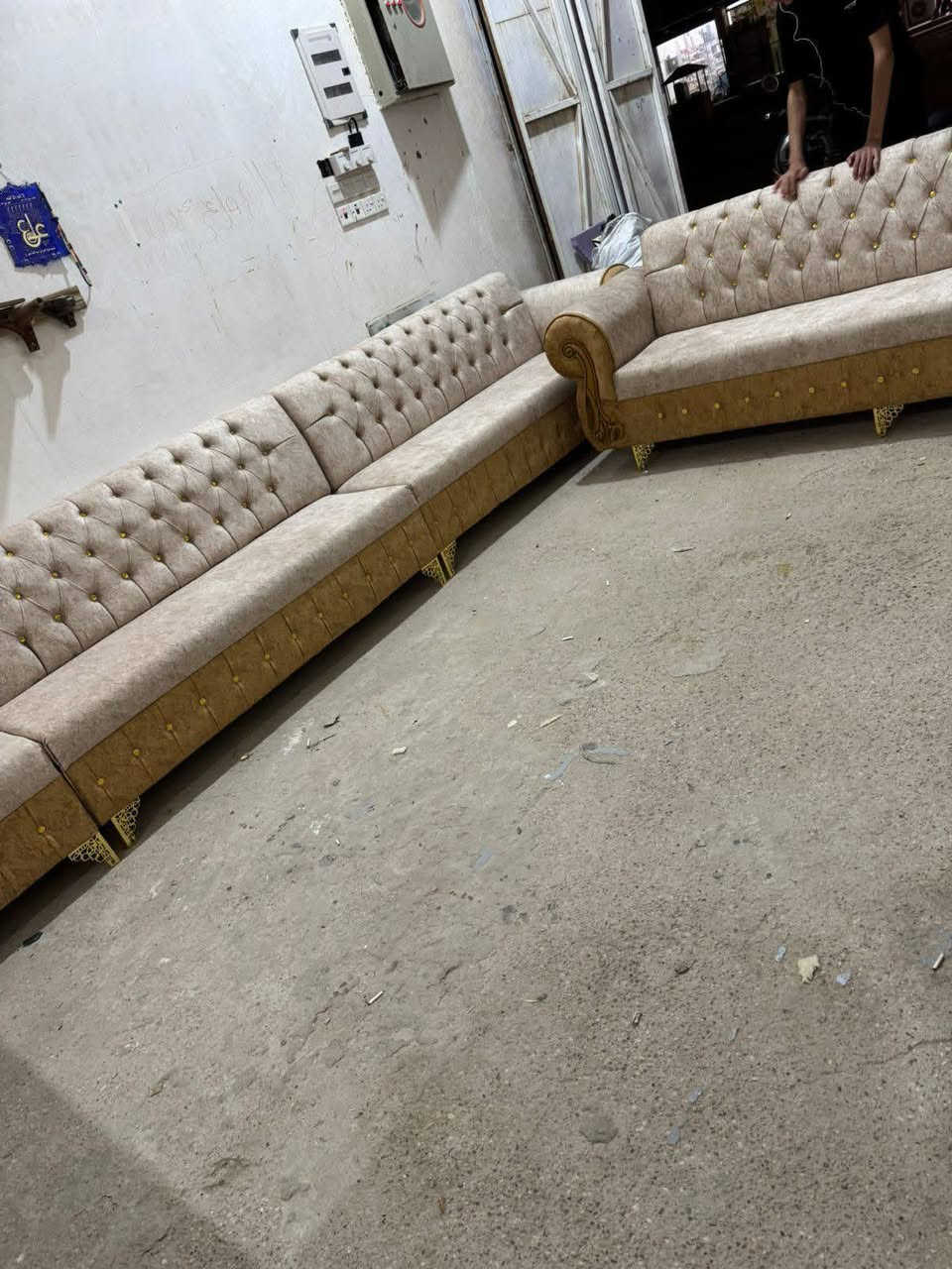 معمل ومعرض علاوي الرمضاني للاثاث المنزلي تفصال حسب الطلب وتصليح القديم سعر متر 100مع ضمان ***********
