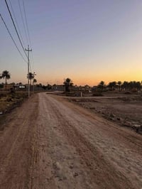 قطعتين ٤٠٠م • زراعي • مقابل محطة العرافان