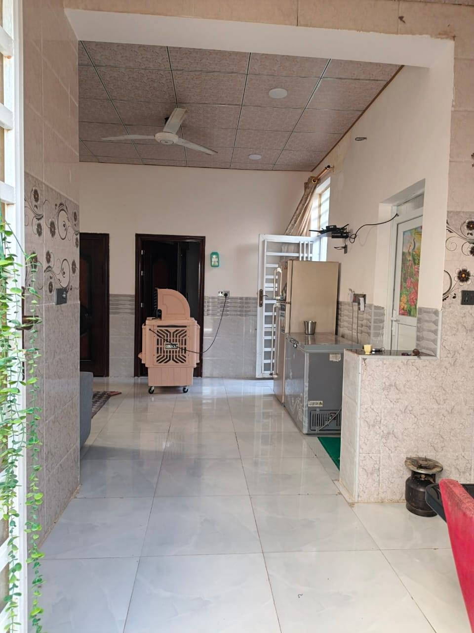 مساحه120 متر #طابو_زراعي  سند ٢٥
🤑 سعر 35 الاستفسار ***********
تفاصيل لبيت (( 
غرفه نو2// مطبخ// صاله// استقبال// صحيات خارج وداخل 

عنوان البيت  نجف مقابل ملحق قرية لغدير 
عرض الشارع  10متر 

بناء ممتاز// اساس وسقف صب 
طابوق 🧱 جمهوري

كل البيت #سقوف_ثانويه

كل الخدمات موجوده 
مدارس 🏫 سوق #تبليط 

مقابل  قرية الغدير***********واتساب توجد لدينه جميع مساحات متوفره النجف, العراق
