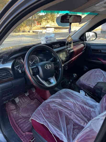 هايلوكس ٢٠٢٣ كامل مواصفات
رقم اربيل
 لون نفطي
مكفوله كفاله عامه من كلشي سياره جديده عله وضع الشركه كلشي مامبدل بيها مال جناي
ماشيه ٩٦ الف حقيقي
كير عادي
السعرر ٢٣١ وبيها مجال للشراي 
مكان السياره الانبار حديثه الشراي يتصل ***********
