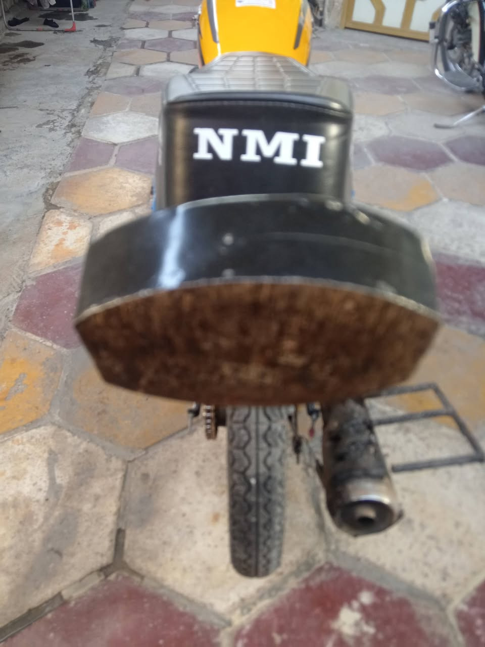 للبيع فول مال تبليط ب٦٠ قفل مكاني سماوه مركز


**إذا كنت صاحب هذا الإعلان وتريد حذفه لأي سبب، رجاءا أرسل رسالة إلى الدعم الفني**