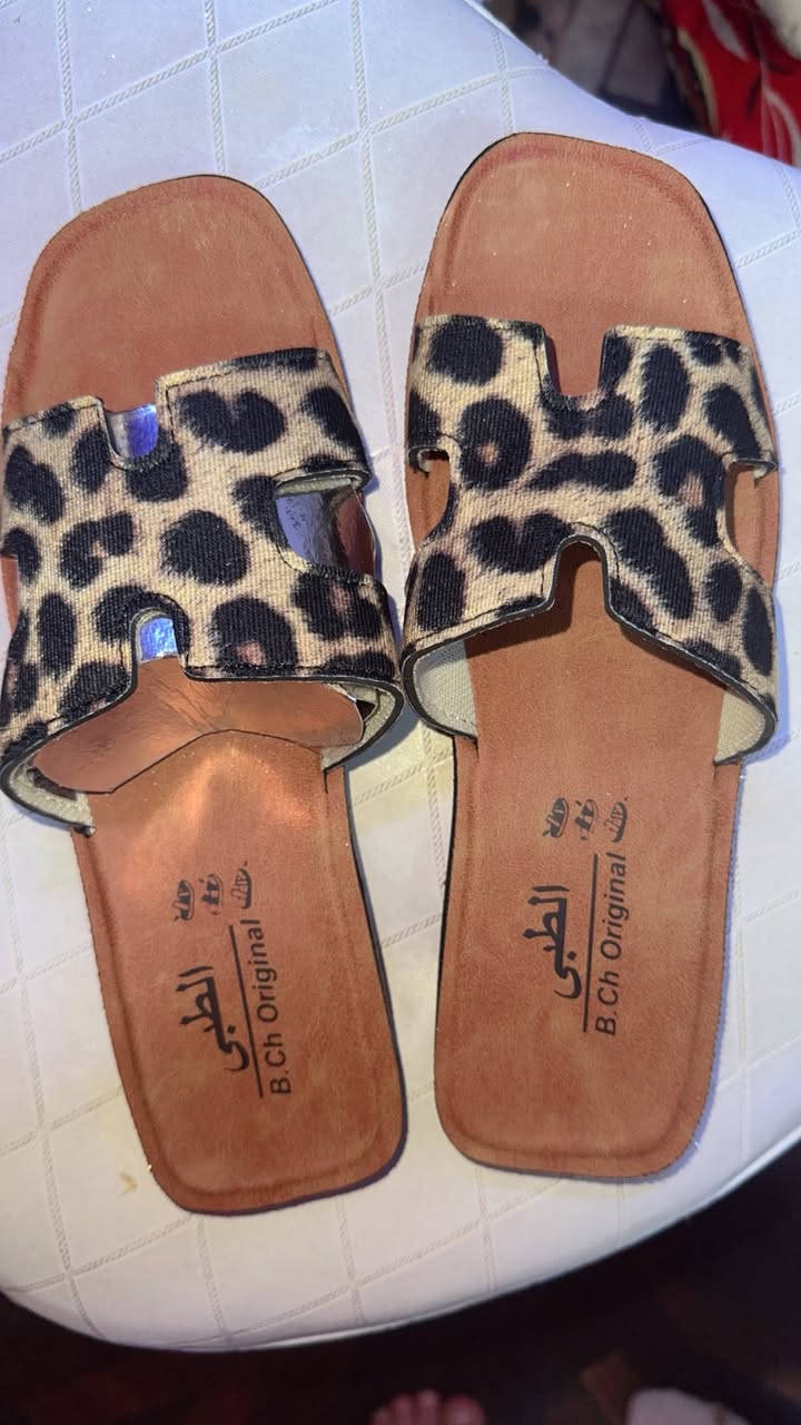 من 35 الى 42 القياسيات طبي السعر 5 الاف دينار  يوجد توصيل جميع البلوكات الحجز خاص …


**إذا كنت صاحب هذا الإعلان وتريد حذفه لأي سبب، رجاءا أرسل رسالة إلى الدعم الفني**