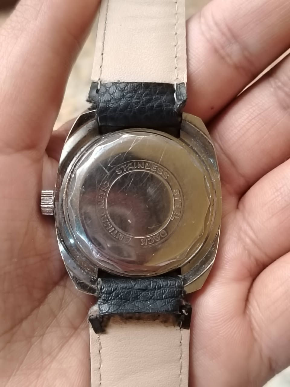 ساعة Ancre
سويسري فرسني مشترك

تكويك

سنتر ثواني منفصل

السعر 75 الف دينار

يوجد توصيل لكافة محافظات العراق


**إذا كنت صاحب هذا الإعلان وتريد حذفه لأي سبب، رجاءا أرسل رسالة إلى الدعم الفني**