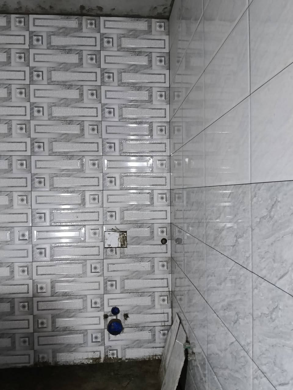 عمل لبخ وبورك وسيراميك جدار ارضيات جص وبورك ***********/***********
