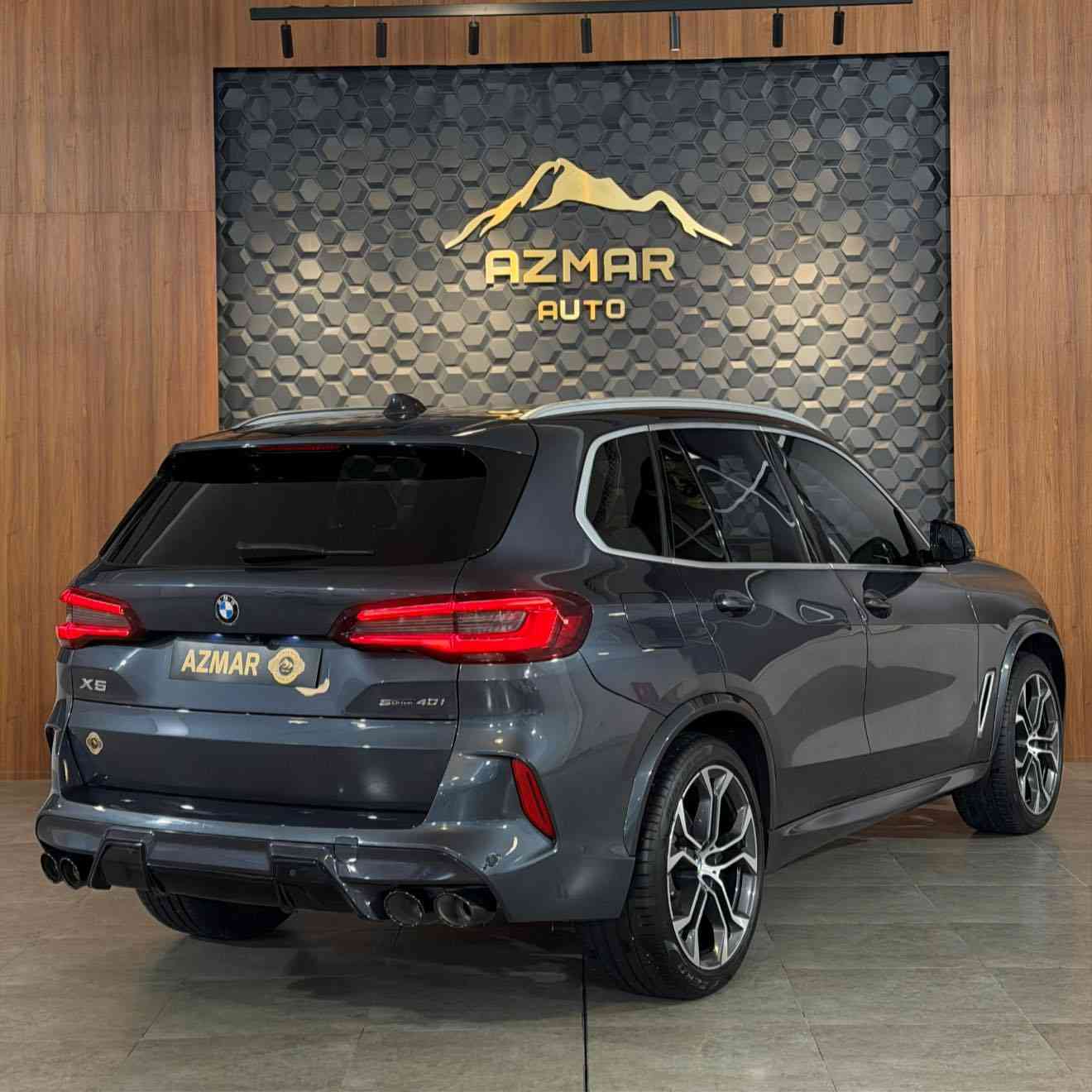 ‎BMW x5 M package 2022
ارخص x5 بكل العراق 🔥 345$ ورقة
موديل : 2022
‎مواصفات السيارة
كشنات مساج و تدفئة و تبريد و داخل مشمشي 🔥
‏‎‏‎🔸بنوراما
‎‏‎🔸نظام القيادة الذاتية
‎‏‎🔸كاميرة خلفية بدقة عالية
‎‏‎🔸رادار لقراءة خطوط الشارع
‎‏‎🔸رادار جانبي 
‎‏‎🔸حساسات
‎‏‎🔸شاشة كبير لمس 
‎‏‎🔸نظام صوت بيها
‎🔸نظام اطفاء السيارة في الاشارات
‎‏‎🔸مقاعد فول تحكم كهربائي
‎‏‎🔸مقاعد الامامية تدفئة
‎‏‎ 🔸(عدة الوان) انارات داخلية
‎‏‎🔸اضويه اماميه ذكية
‎‏‎🔸نظام النقطة العمياء
‎‏‎🔸اهتزاز الاستيرن عند اقتراب السيارات 
‎‏‎🔸نظام Auto Hold
‎‏‎🔸انظمة قيادة متعددة ( SPORT + SPORT plus + COMFORT+ ECO + INDIVIDUAL) 
‎‏‎🔸مقاعد خزن ميموري  
🔸‎‏  بصمة تشغيل
‎‏‎🔸حساسات اصطفاف ( امامي + خلفي ) 
‎‏‎ 🔸مريا طوي كهرباء + قلاب عند الرجوع للخلف 
‎‏‎🔸ستيرن كهربائي
‎‏‎🔸شفتات على الاستيرن  ( شفتر ) 
‎‏‎🔸نظام ملاحة ( NAV + MAP ) 
‎‏‎🔸مكيف ( امامي + خلفي ) منفصل
‎‏‎🔸نظام  carplay +android 
‎و بعد هواية مواصفات متنذكر 

السيارة وارد امريكي بيها بنيد صبغ بدون دواخل بشرط
‏‎محرك و كير كلها بشرط بدون فتح او اي خلل 🔥
‎مرقمة و رقم جديد و سنوية جديدة تحويل او وكالة نفس اليوم 

‎💵السعر: ٣٤٥$ ورقة 
‎للاستفسار : ***********
‎العنوان: السليمانية المعارض الجديده شركه (ازمر اوتو)
