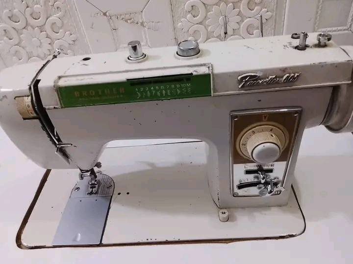 مكينه برذر اصليه مال موسسه مع الميز بسعر 150.الف خياط عدل وزكزاك وتطريز وهواي نقشات للحجز خاص يوجد توصيل للكافه العراق وشرط الفحص


**إذا كنت صاحب هذا الإعلان وتريد حذفه لأي سبب، رجاءا أرسل رسالة إلى الدعم الفني**