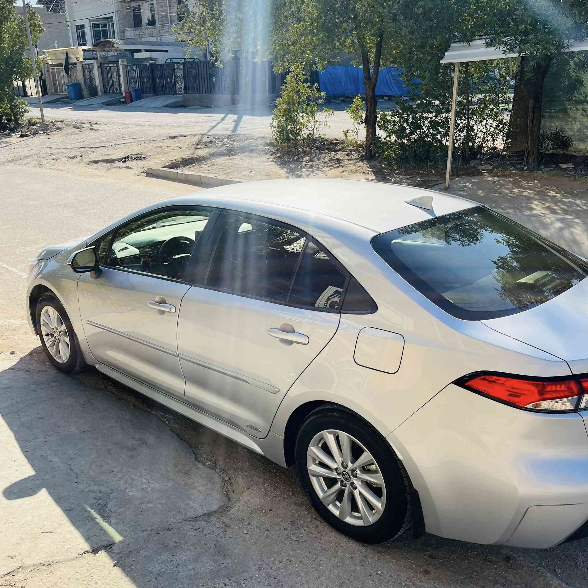 تويوتا كورولا 2025 —   | وارد أمريكي |  هايبرد

‏🇯🇵 ياباني أصلي — 🇺🇸 وارد أمريكي _ 

ماشيه 2000
        
       الفيين فقط بحالة الزيرو

فووول بصمة تشغيل وابواب ويل كب 

🔹 محرك 1800 — اقتصادي 

🔹 رادار أمامي + تحديد مسار + قيادة شبه ذاتية

🔹 مانع تصادم مع توقف ذاتي

🔹 لايت LED / زينون عالي–ناصي

🔹 شاشة كبيرة تدعم Android Auto & Apple CarPlay + خرائط GPS📍

🔹 كاميرا خلفية — هاند بريك كهرباء — 

‏Auto Hold-  نظام ECO☘️ 

🔹 حساس اطارات/ 4 دسكات 

🔹 منافذ USB / Type-C / 12V

🔹 كروز مثبت سرعه— فول تحكمات ستيرن

ضرر بسيط فقط (ربع البنيد صبغ + شبرين بالجنطة) بدون دواخل — السيارة على الفحص ✔️
بدوون تبديل اي قطعة كله بلااااد
صور حادث وتصليح بالمنشور

رقم بغداد ب اسمي      

🚘 السيارة بحالة الشركة — جاهزة 

💰 السعر: 185 🔥🔥

📞  / اتصال: ‭***********
