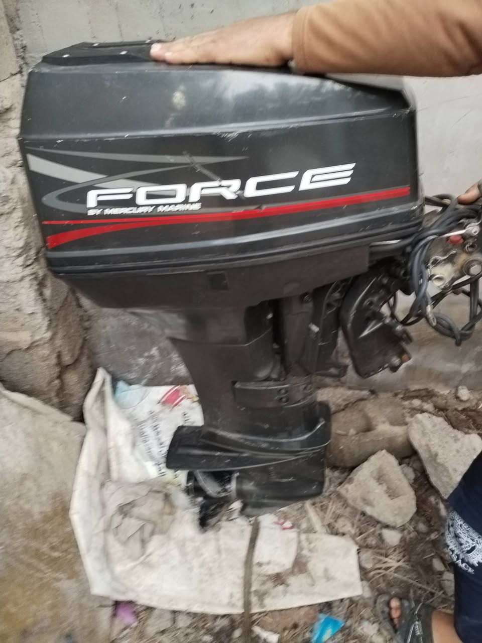 سلام عليكم مكينه فورس ماركري حديث40 مامفتوحه لا كير ولا محرك العنوان البصره والشراي يتصل على الرقم ***********
او واتساب
