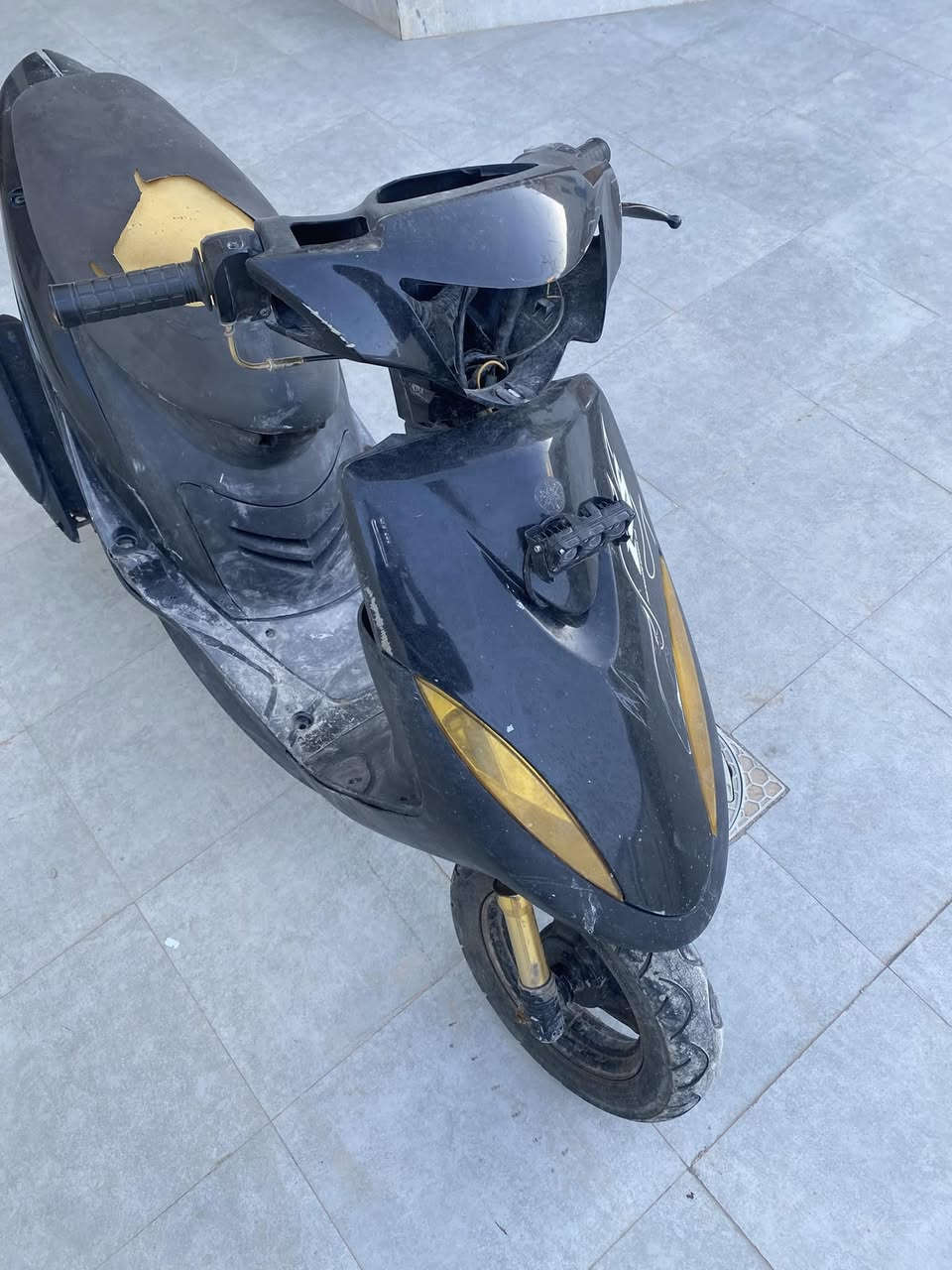 السلام عليكم دراجه ماكس عدله بوشه 55 نظافه فول الدراجه نكره سلف الدراجه عمرتها عل ايدي كلشي بلادي عدا البوشه صلنصه اف ام رياضيه ووياها غراضها كامل من بكلايت كلوب امامي كيج سرعه وكلهن شغالات حت ظفيرتها بلاديه للتواصل: 
***********
