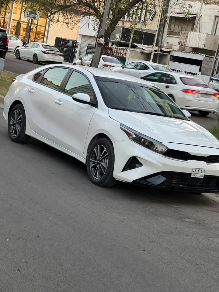 سلام عليكم 
فورتي موديل 2024 دخول جديد ما مرقم حادثه بجم ٣ قطع بنيد وجاملغات اماميه ماشية 24  بيع او مرارس السعر125وبي مجال  للاستفسار ***********
