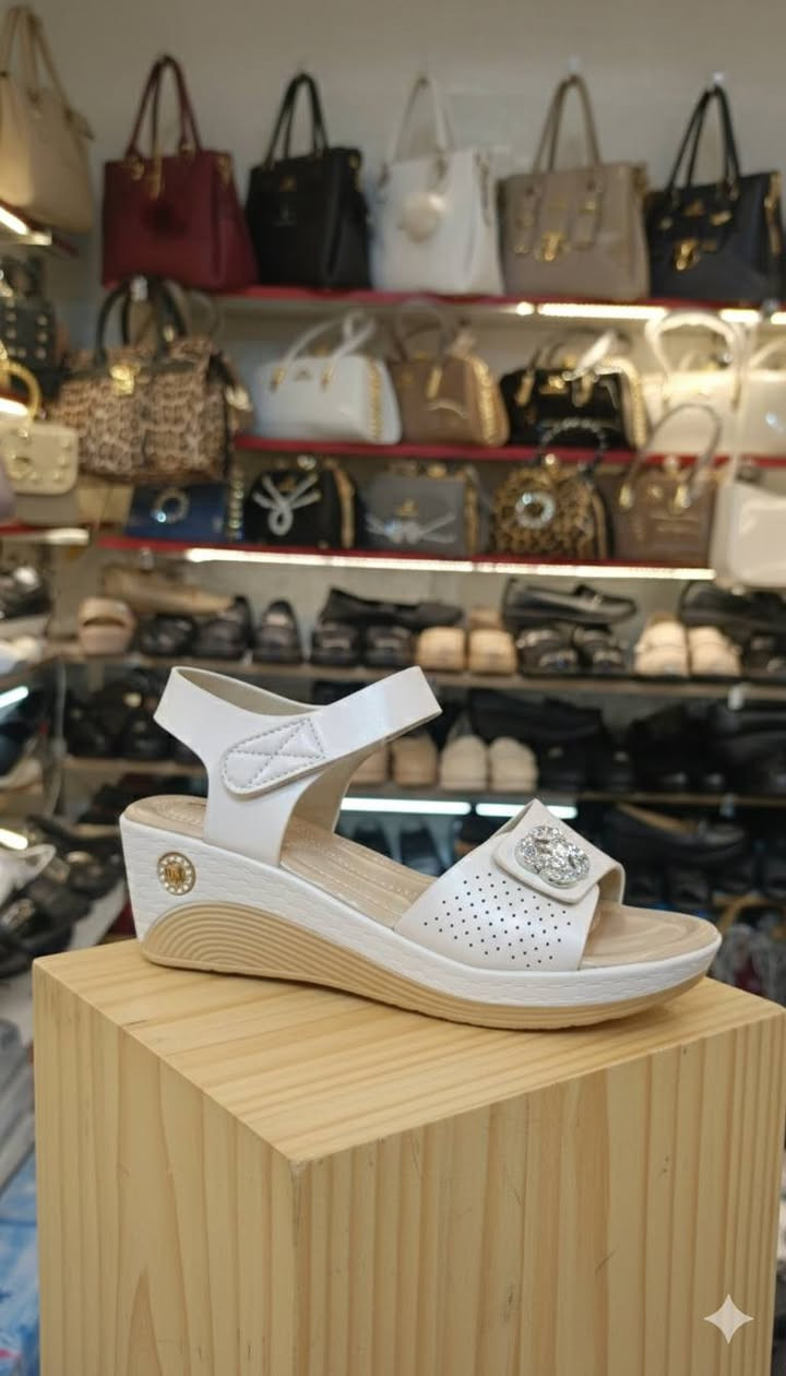 وصل مديل صايفي 🫣
نواع لمديلات ولوان 
توصيل لجميع المحافظات ✅


**إذا كنت صاحب هذا الإعلان وتريد حذفه لأي سبب، رجاءا أرسل رسالة إلى الدعم الفني**