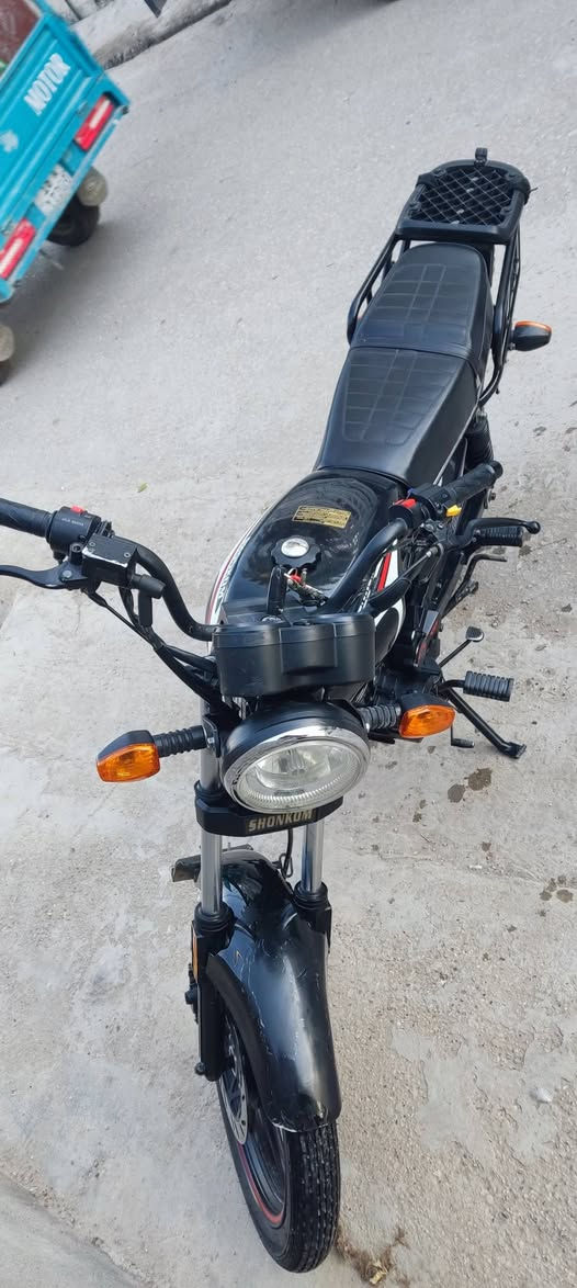 سلام عليكم للبيع موديل 25
***********
