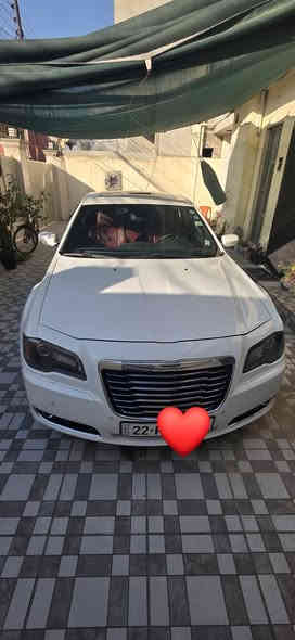 اوباما كرايسلر 2012 S V6 
اذا معجبك المنشور اعبر ولا تكسر بحلال غيرك كل واحد وقناعته والسياره مصروف عليها مابيها نقص برغي شغل وطلع السياره فول فول فول واحد على واحد بيها ضرر كلش بسيط موضح بالمنشور 
السياره مال جناي 
السعر 210 ماشية 139 الف ميل 
المواصفات:
• رادار 🛰️
• قيادة ذاتية (ACC)
• فتحة سقف
• تبريد وتسخين مقاعد
• جلد كامل
• شاشة كبيرة + كاميرا خلفية
• حساسات أمامي وخلفي
• مثبت سرعة
• نظام صوتي مميز
• جنوط S الرياضية
• دخول وتشغيل بصمة
• تحكم كامل من السكان
• اضاءة LED
• مواصفات أخرى عديدة منها كير طياره بنوراما مكفوله من كلشي عده الطخه البسيطه الي موضحها بجاملغ الامامي 
هزة 2025 حسويلها وحده جديده هل ايام 
وعلى شرط هل سياره على مواصفاتها ونظفاتها ماتوقع اكو اختها والله يبارك بحلال الجميع 
للتواصل : ***********
