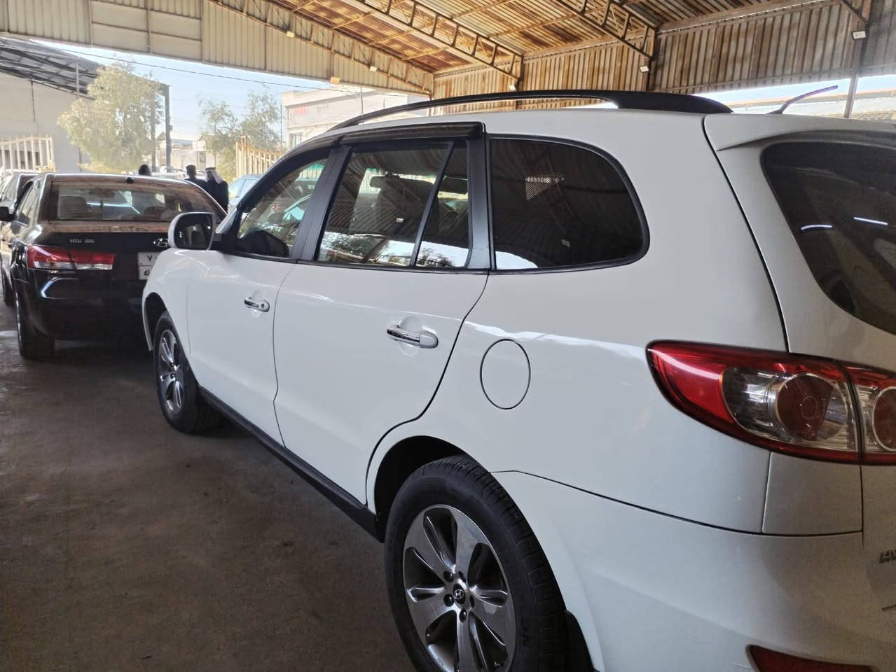 السلام عليكم 

سنتافي كوري 2012

مكينه 4 

سنوية لوحات هزة جديد

شرط التحويل

كاربون بيها

مواصفات.. تحكمات استيرن اشاير بل مري

شاشة كامره اسلايت

سبع راكب ثلاث قطع تبريد❄❄❄❄

مكينه و گير شرط

صبغ عام

السعر   115  $$   وبيها مجال

***********..***********

العنوان موصل المعارض
