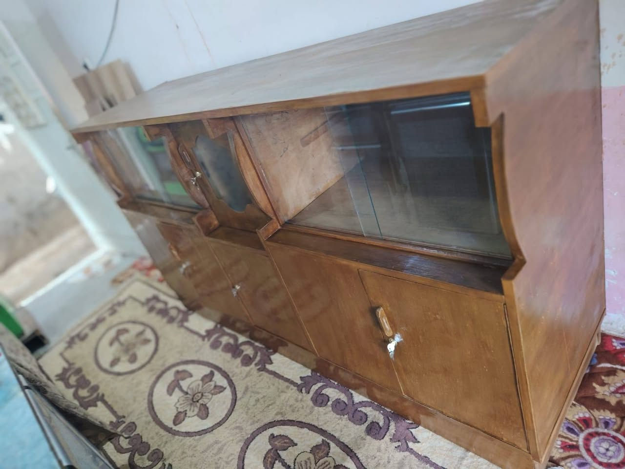 بوفية طول مترين وربع صاج سعر 90 قفل بدون عملة مكاني مسيب حي العسكري ***********
