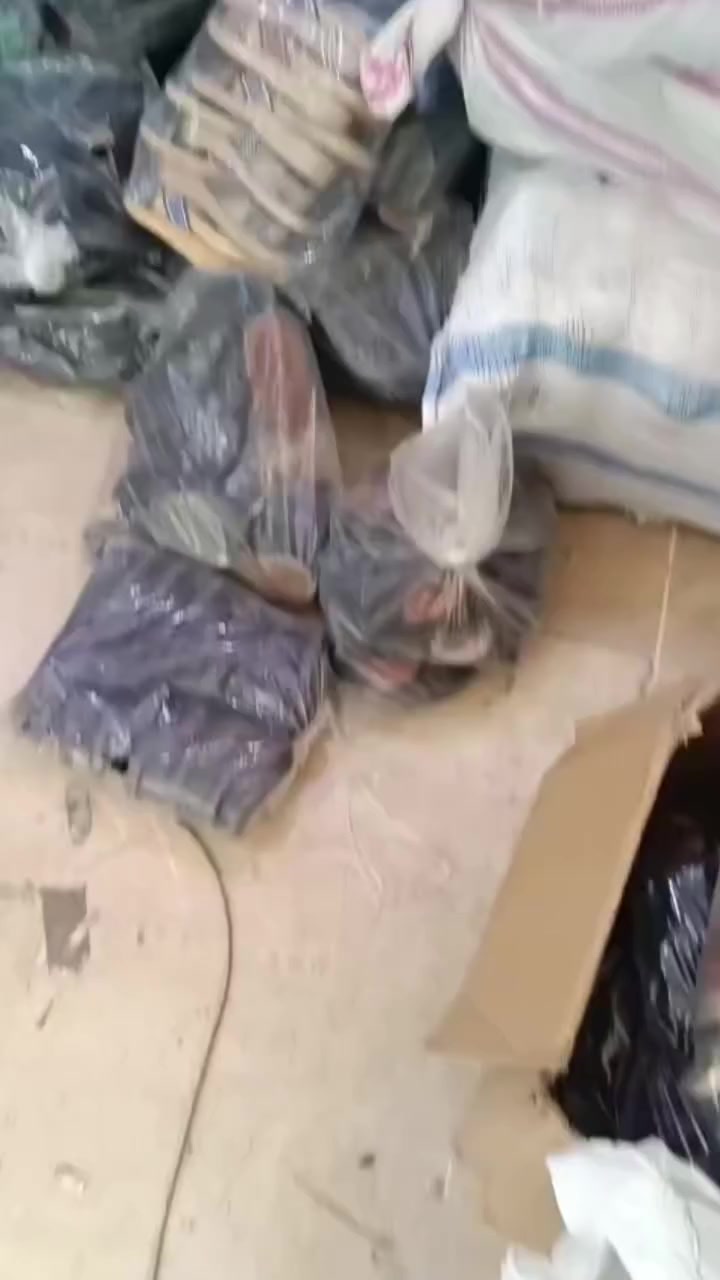 العدد 8000 زوج مشكل.   رجالي. ونسائي.   تركي السعر للزوج.   70 سنت.     كل الكميه


**إذا كنت صاحب هذا الإعلان وتريد حذفه لأي سبب، رجاءا أرسل رسالة إلى الدعم الفني**