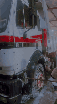 سلام عليكم كرواتي ٩٦ اصل تك مكينه ٦ سوبر كير ٤:٤ محنيه السياره جديده رجان الموشراي لا يخابر ولا يعلق ويكسر حلال العالم غير متواجد عل فيس اتصال واني خادم ***********@ حسين عباس
